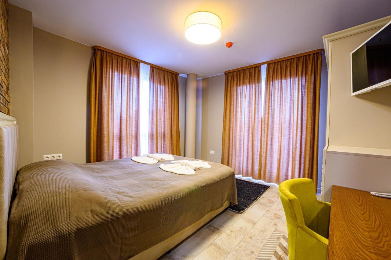 Antique Boutique Hotel Pavel Banya Ngoại thất bức ảnh