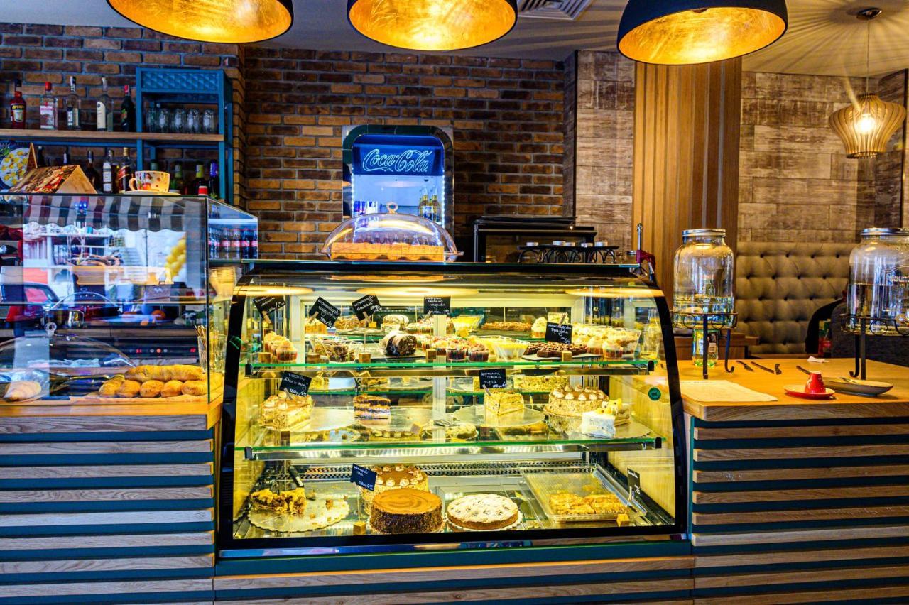 Antique Boutique Hotel Pavel Banya Ngoại thất bức ảnh