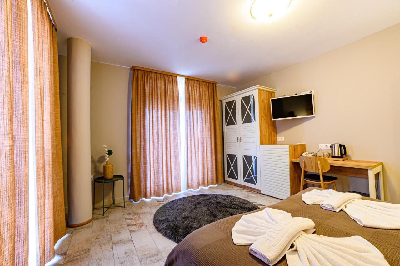 Antique Boutique Hotel Pavel Banya Ngoại thất bức ảnh