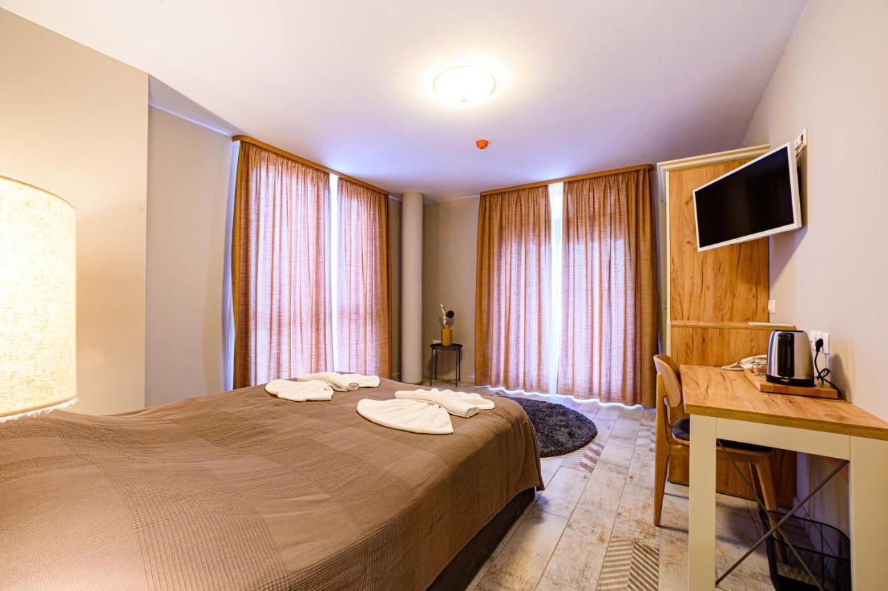 Antique Boutique Hotel Pavel Banya Ngoại thất bức ảnh