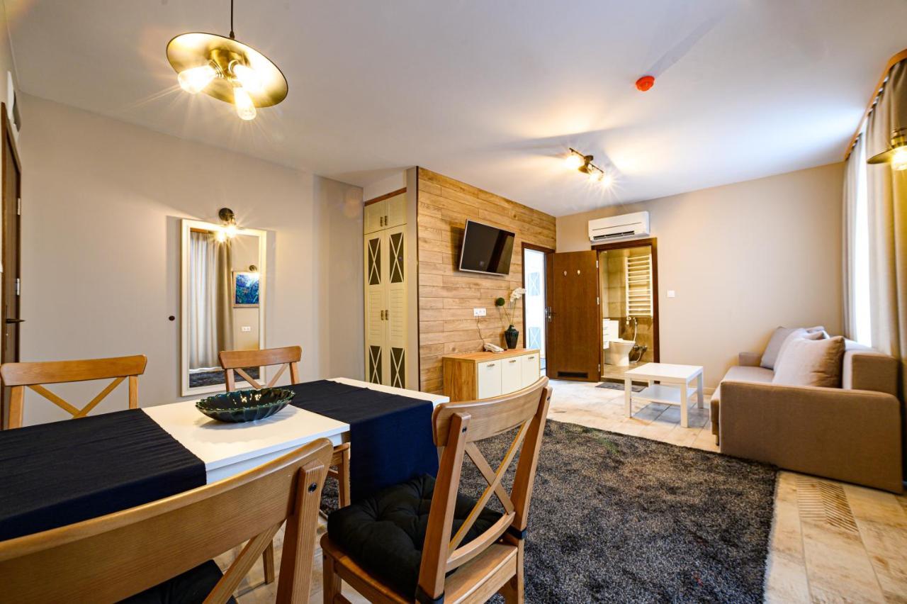 Antique Boutique Hotel Pavel Banya Ngoại thất bức ảnh